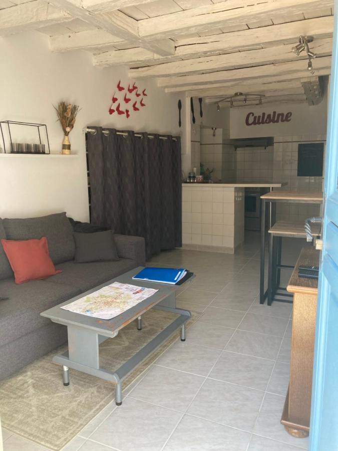 Le Gambetta - Nouveau Proprietaire Estissac Exterior photo